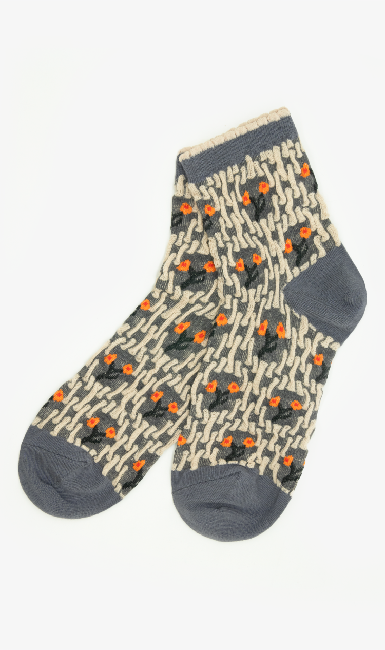 Grey abstract forest ankle socks
