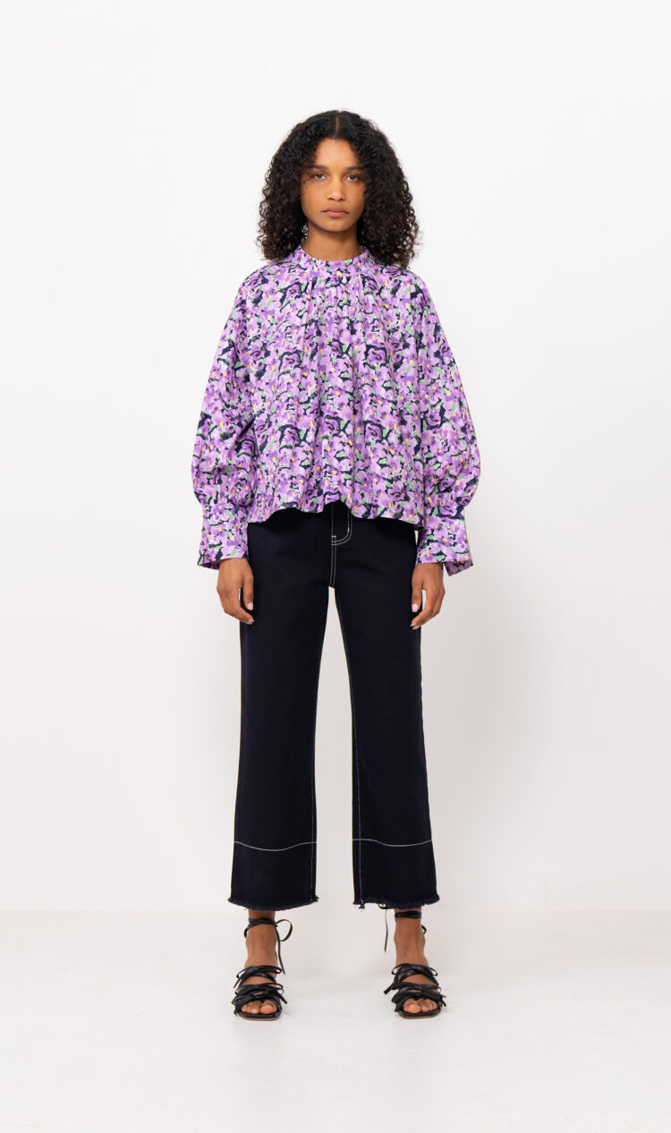 Purple-flower volume blouse