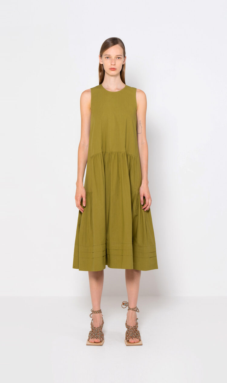 Khaki staggered gathering dress