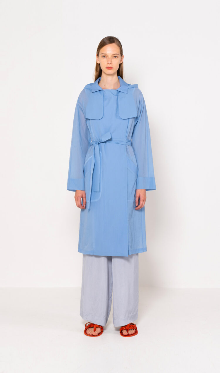 Sky lightweight rain mac