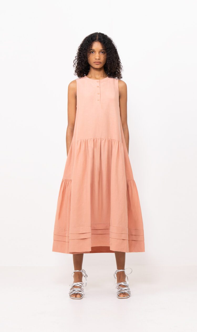 Pink staggered gathering dress
