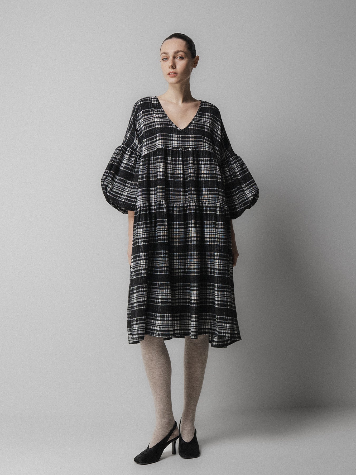 Black-Check Oversized V-Neck Puff Sleeve Dress – EMIN + PAUL