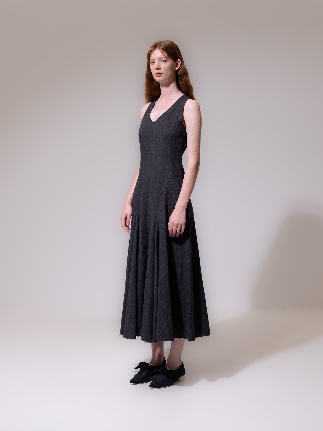 Black Sleeveless Darted Skirt Dress