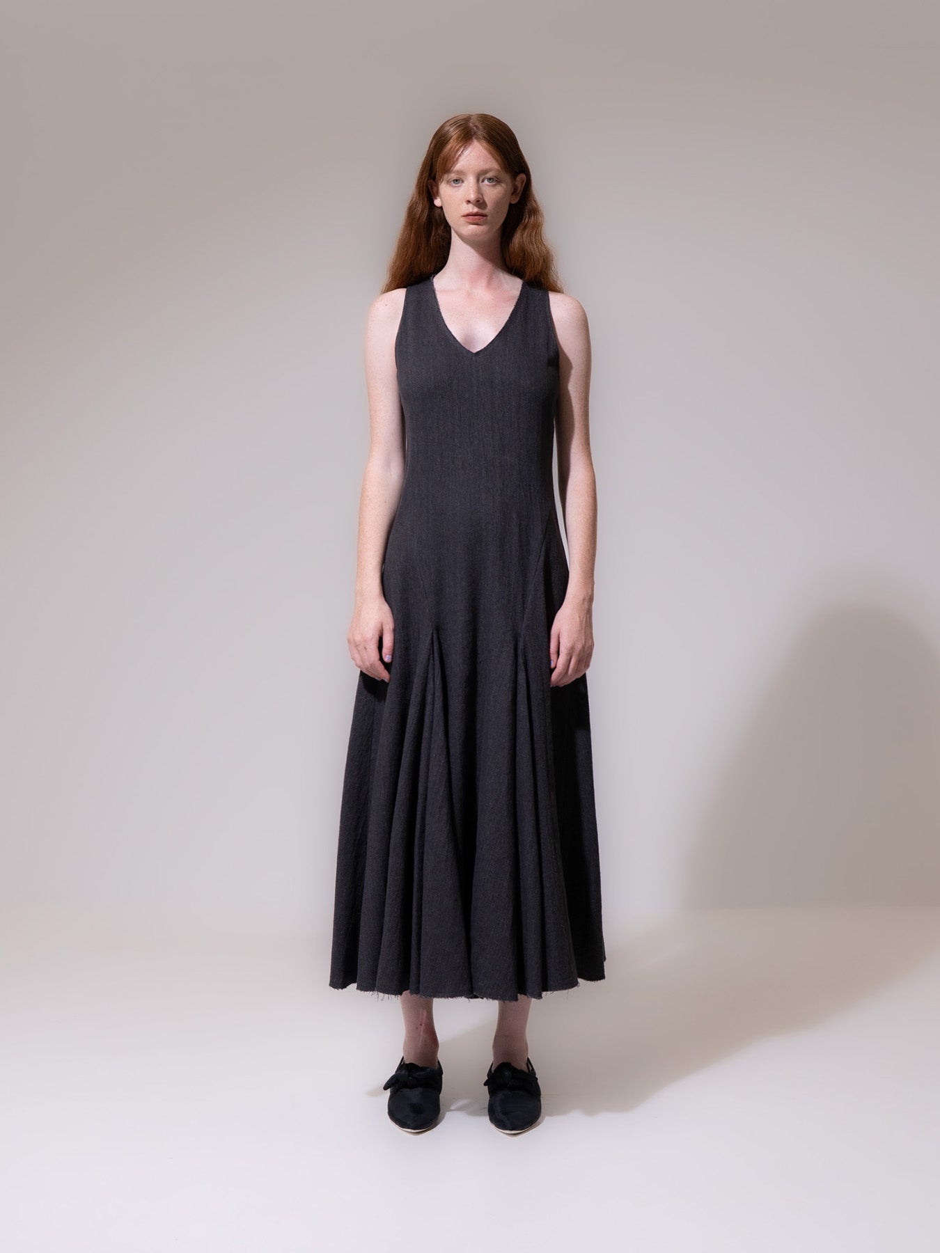 Black Sleeveless Darted Skirt Dress